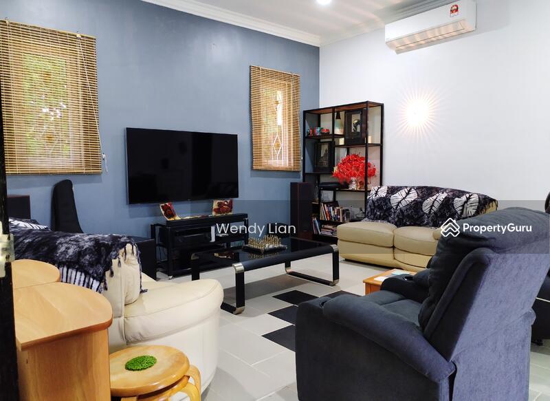 Comfortable Lounge