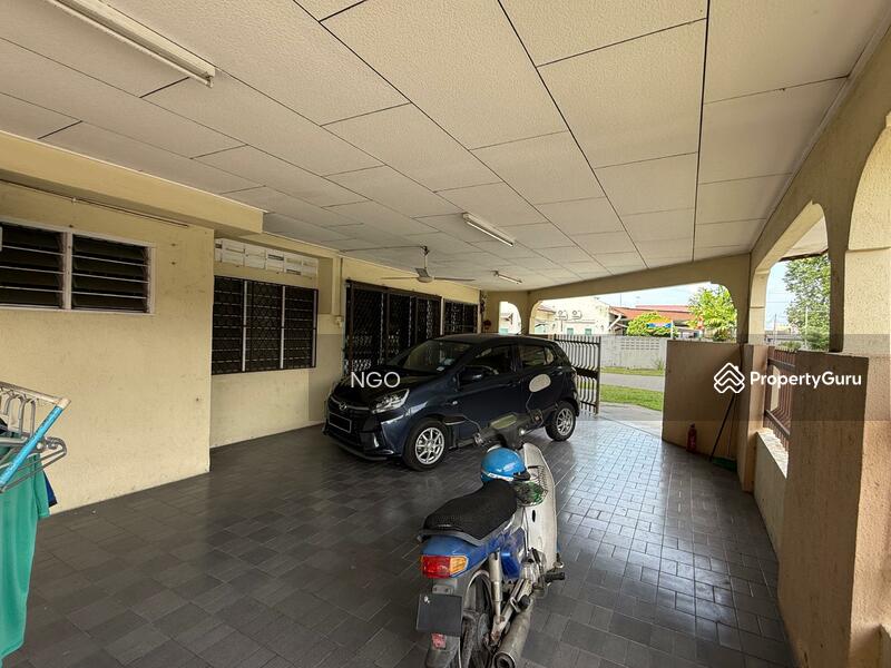 For Sale - Corner Lot Single Storey Terrace House Kampung Merdeka