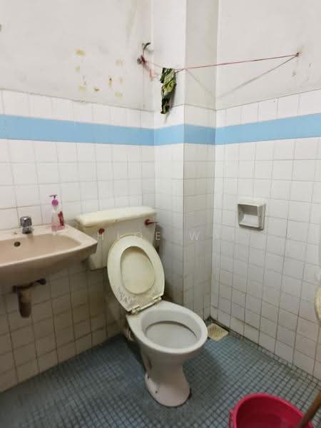 2-storey Terraced House for Sale in Taman Pandan Indah (Ampang) - Chloe Wai - Bathroom - PropertyGuru.com.my