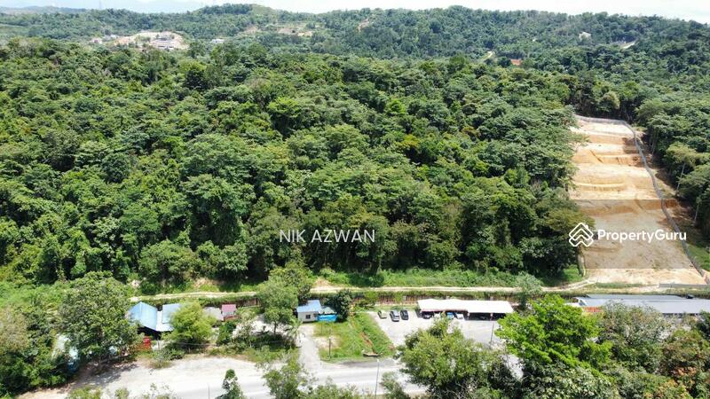 Untuk Dijual - (Freehold, Tepi Jalan Besar) Tanah Pembangunan 3.52 Ekar, Bandar Baru Salak Tinggi, Sepang