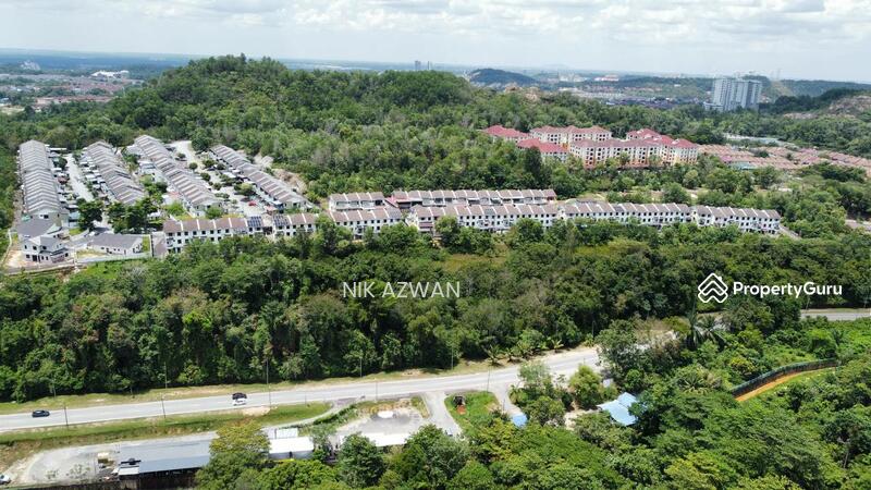 Untuk Dijual - (Freehold, Tepi Jalan Besar) Tanah Pembangunan 3.52 Ekar, Bandar Baru Salak Tinggi, Sepang