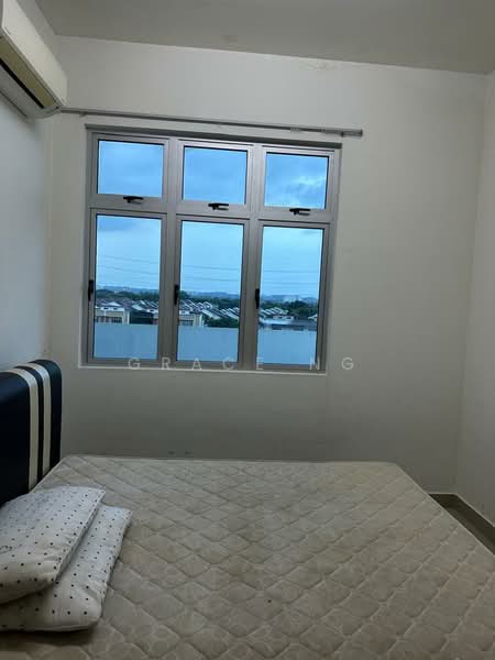 Kediaman Servis untuk Dijual di Meridin Bayvue Serviced Apartment - Grace Ng - Bedroom - PropertyGuru.com.my
