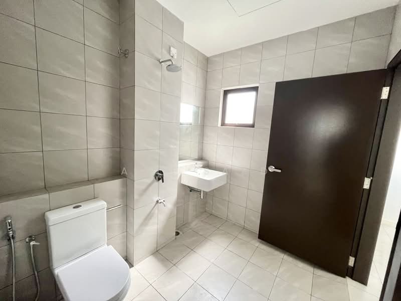 2-storey Terraced House for Sale in Sepang (Selangor) - Alif Saad - Bathroom - PropertyGuru.com.my