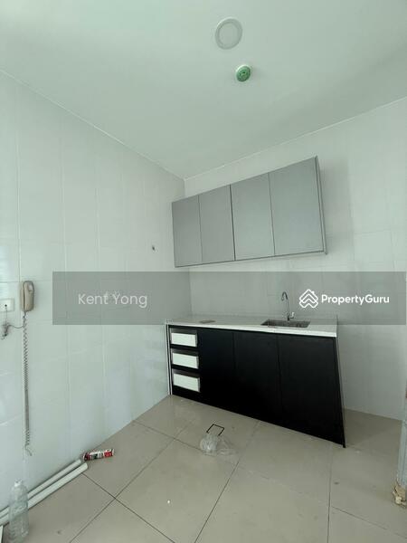 Dry Kitchen