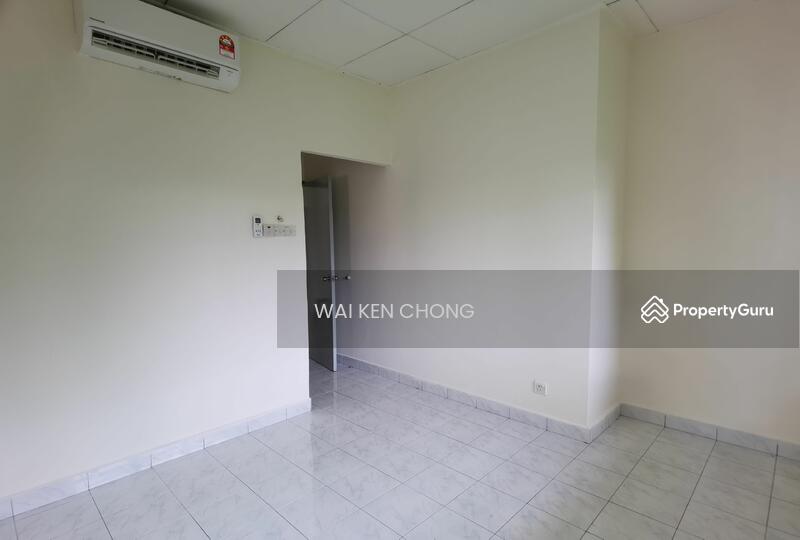 For Sale - Paradesa Tropica