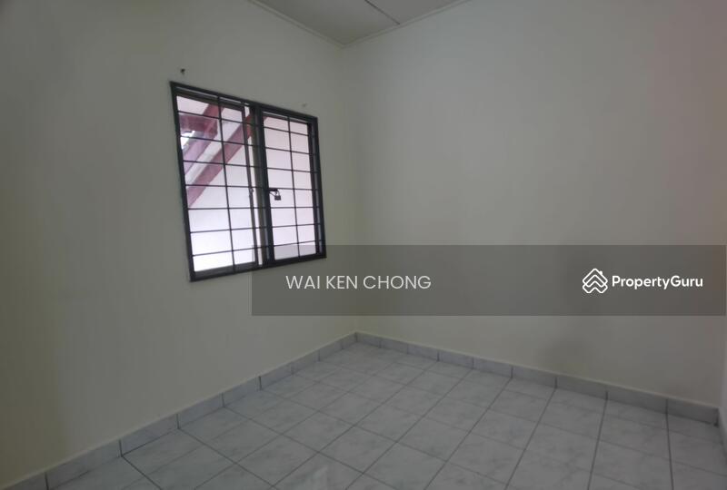 For Sale - Paradesa Tropica