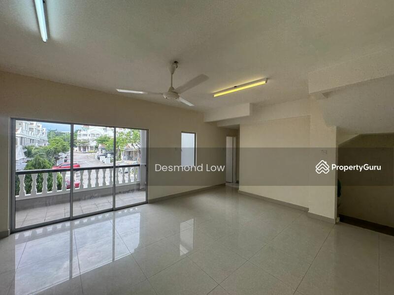 For Rent - Sommerset Close