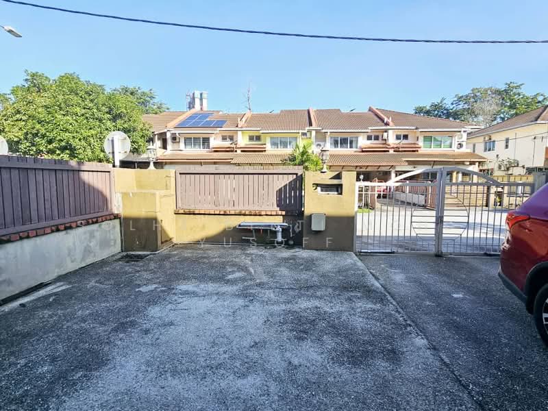 Rumah Teres 2-Tingkat untuk Dijual di Kota Damansara (Selangor) - Solha Binti Mohd Yusoff - Exterior - PropertyGuru.com.my