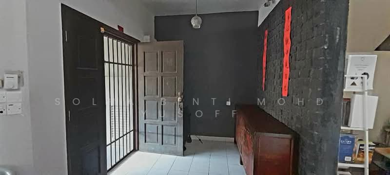 Rumah Teres 2-Tingkat untuk Dijual di Kota Damansara (Selangor) - Solha Binti Mohd Yusoff - Entrance - PropertyGuru.com.my