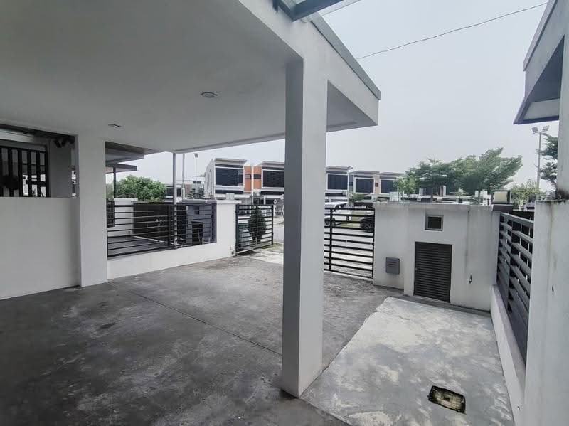 2.5-storey Terraced House for Rent in TTDI Grove (Kajang) - Chris Lee - Exterior - PropertyGuru.com.my