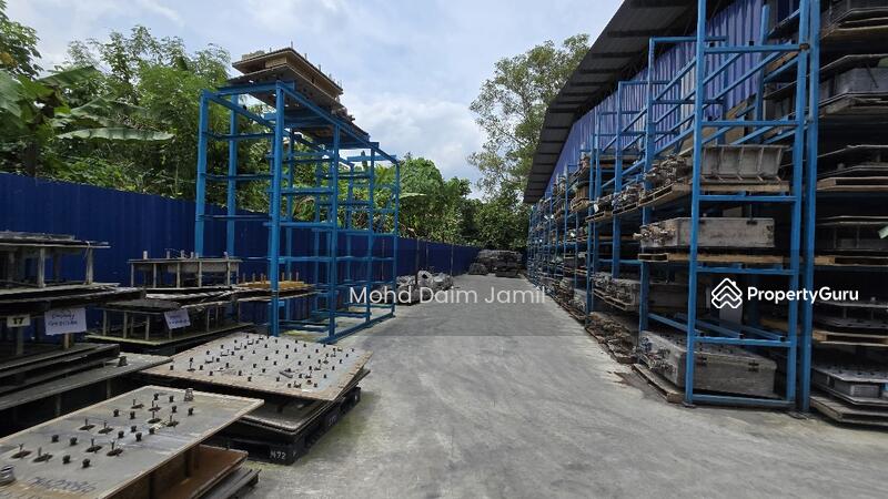 For Sale - Warehouse + Freehold Open Heavy Industrial Land