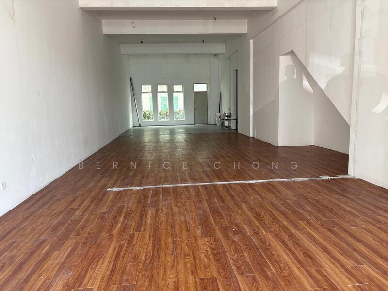 For Rent - 10 Boulevard