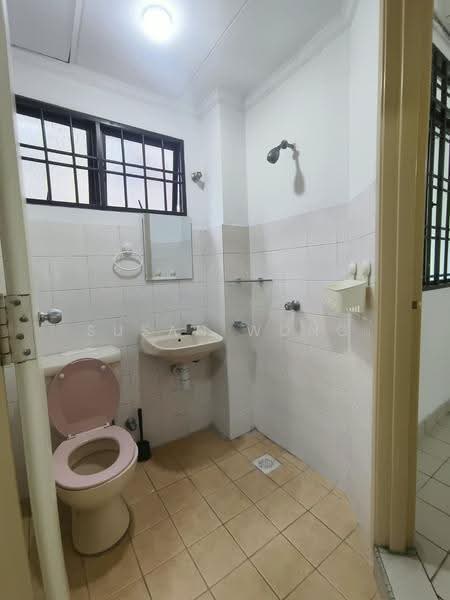 2.5-storey Terraced House for Rent in Petaling Jaya (Selangor) - Susan Wong - Bathroom - PropertyGuru.com.my