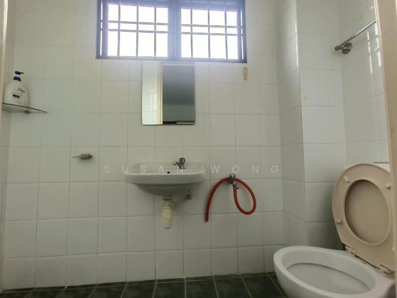 2.5-storey Terraced House for Rent in Petaling Jaya (Selangor) - Susan Wong - Bathroom - PropertyGuru.com.my