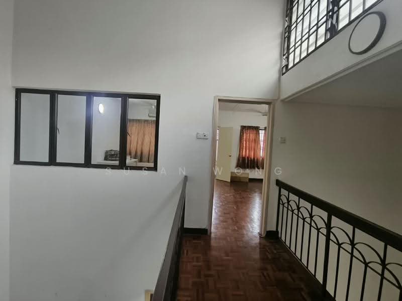 2.5-storey Terraced House for Rent in Petaling Jaya (Selangor) - Susan Wong - Corridor - PropertyGuru.com.my
