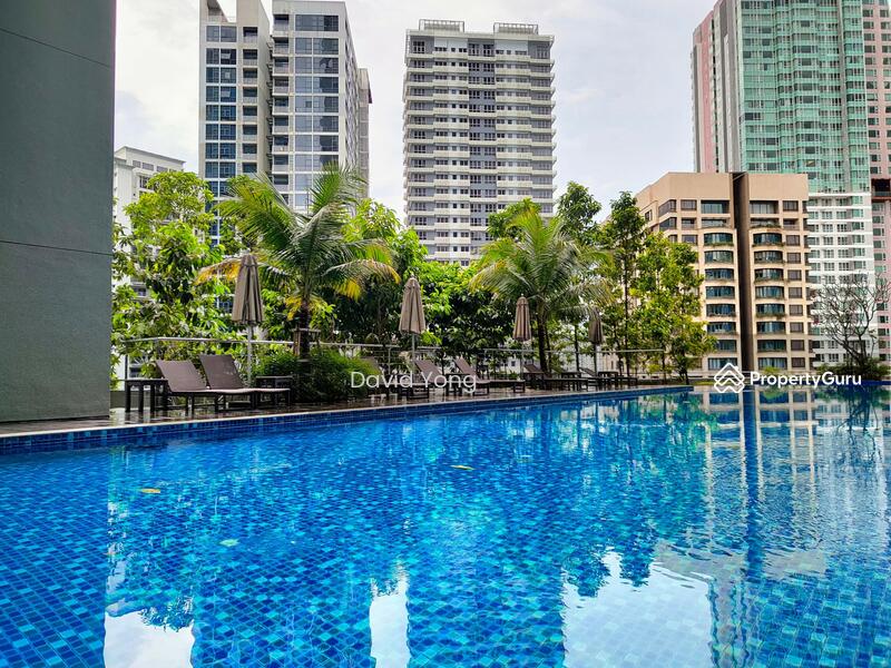 Infinity pool