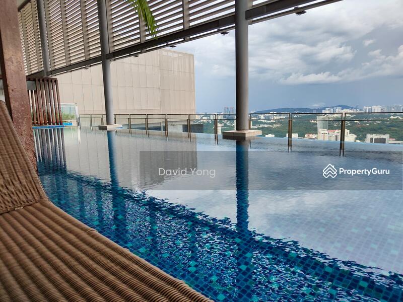 Roof top - Salt water pool 