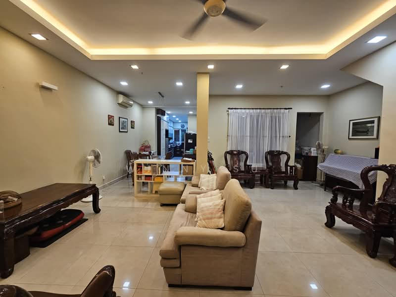 2-storey Terraced House for Sale in Bukit Jelutong (Shah Alam) - Winny Su - Living Room - PropertyGuru.com.my