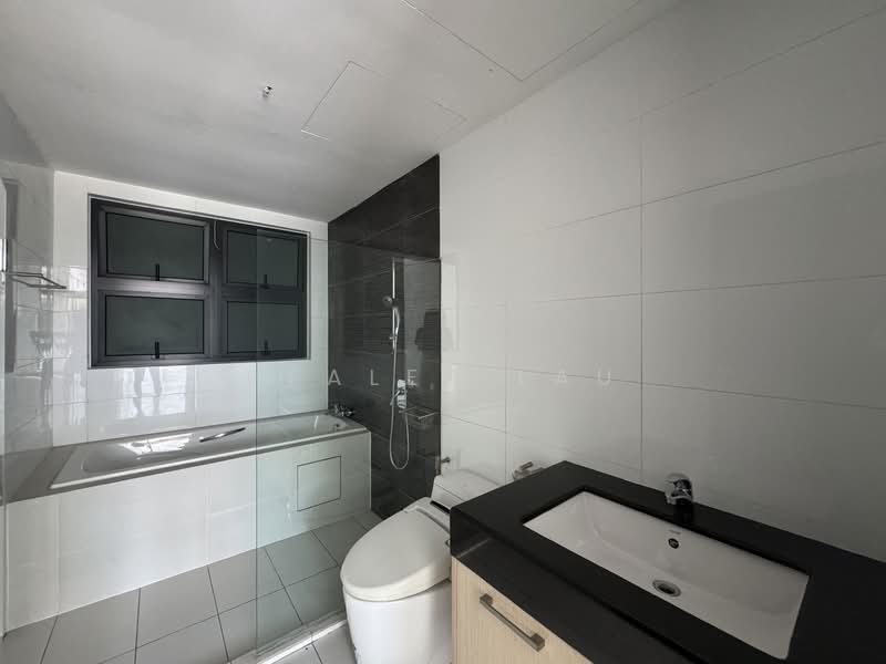 Pangsapuri untuk Dijual di Molek Pine 4 - Healer Lau - PropertyGuru.com.my