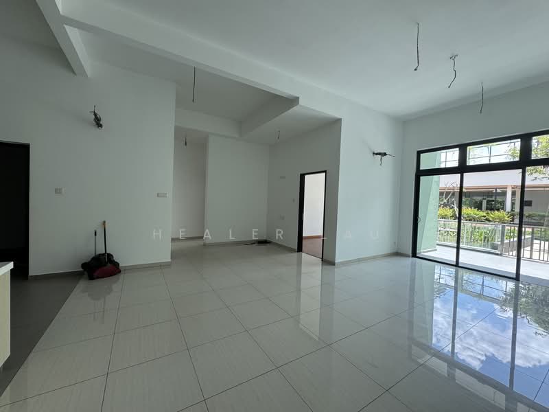 Pangsapuri untuk Dijual di Molek Pine 4 - Healer Lau - PropertyGuru.com.my