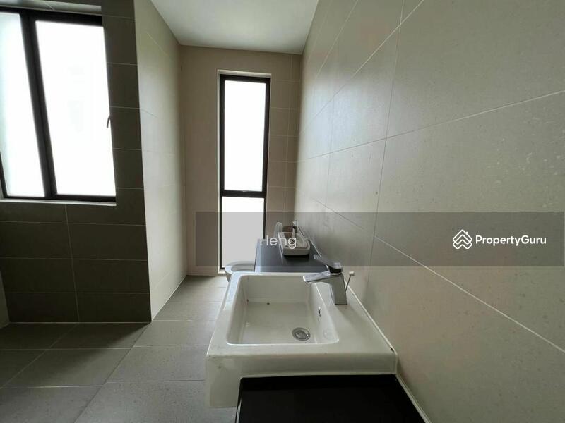 Rumah Banglo untuk Dijual di Bandar Sri Sendayan (Negeri Sembilan) - Joey Heng - PropertyGuru.com.my