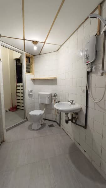 Pangsapuri untuk Disewa di Nova II - Elaine Lian - Bathroom - PropertyGuru.com.my