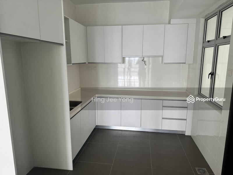 For Sale - Molek Pulai