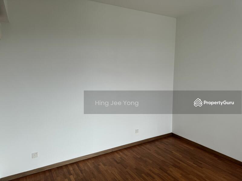 For Sale - Molek Pulai