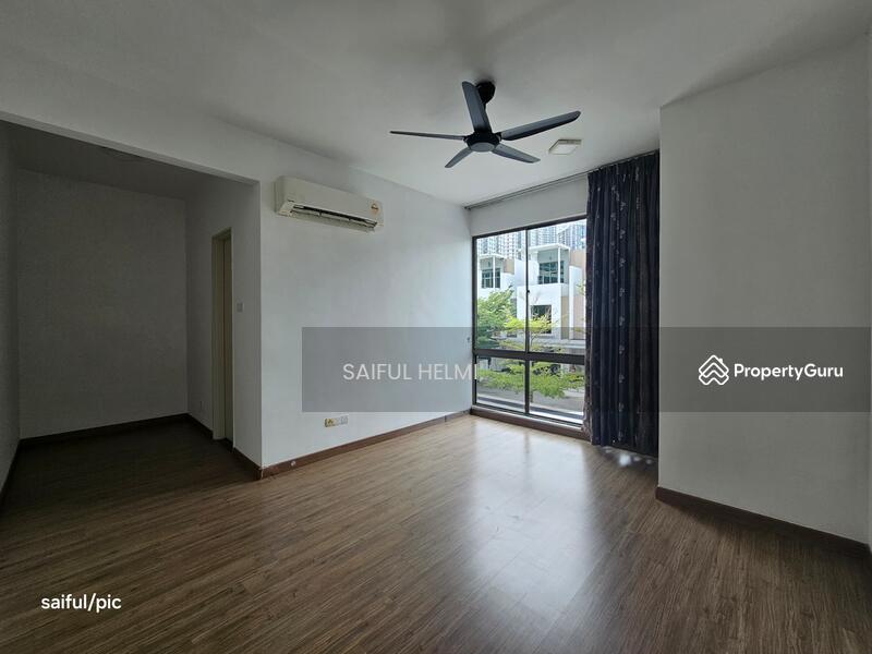 For Sale - 3 Storey link @ Lake Point Residence Cyberjaya