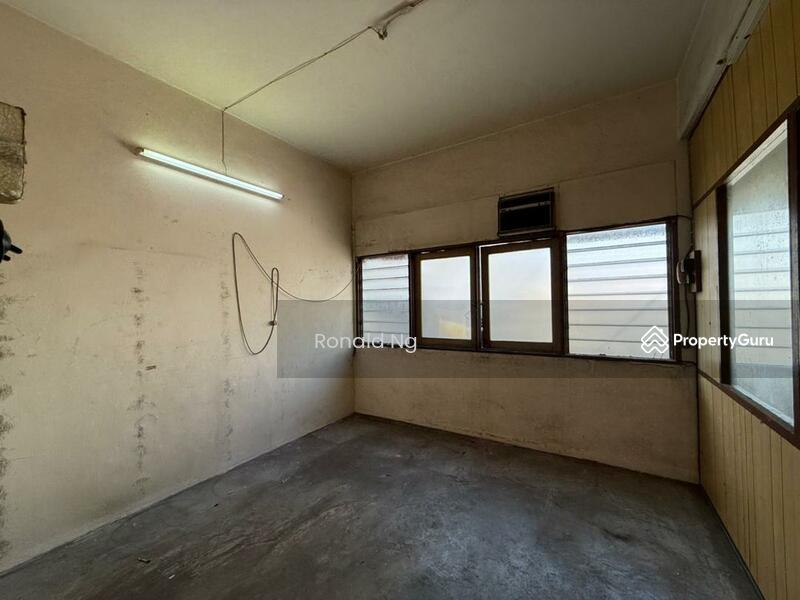 Untuk Dijual - 3 Storey Commercial Shop Georgetown