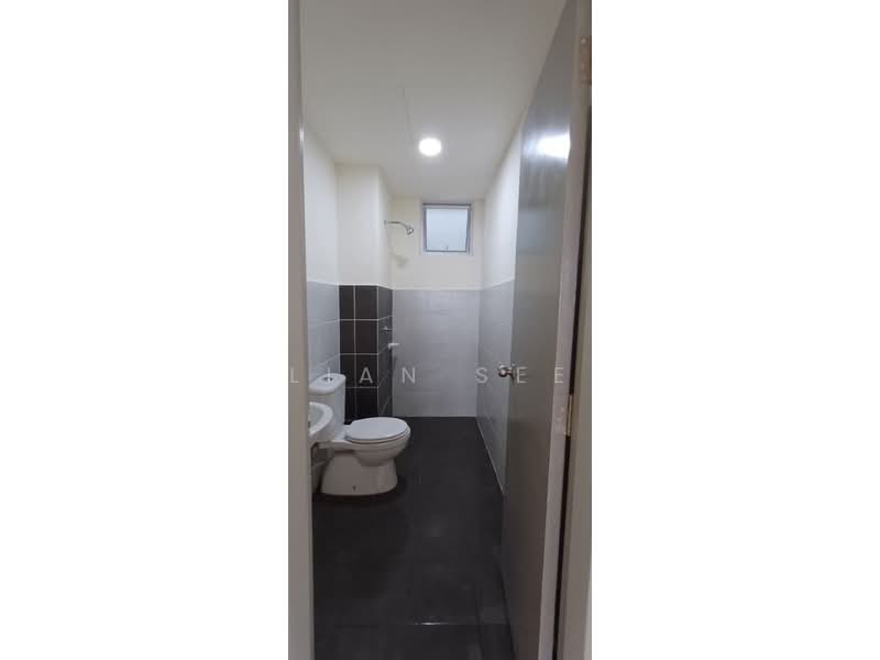 Pangsapuri untuk Disewa di Melodi Perdana - Lian See - Bathroom - PropertyGuru.com.my
