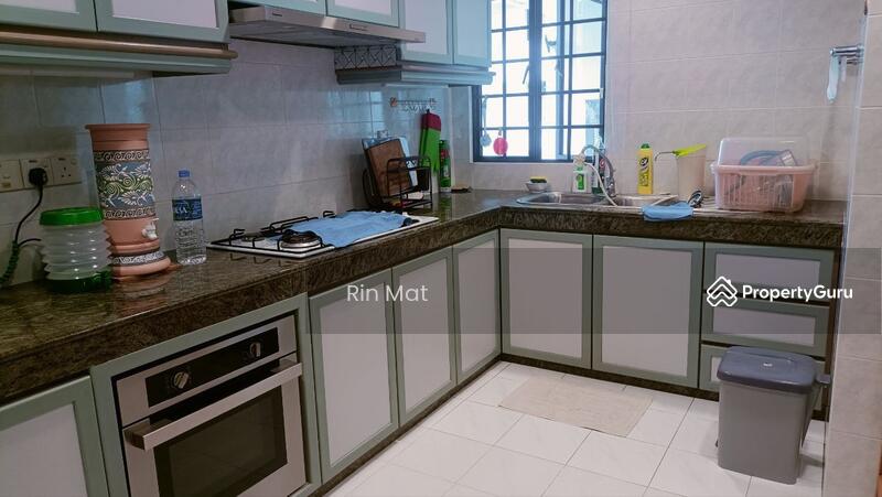 Untuk Dijual - Marina Crescent