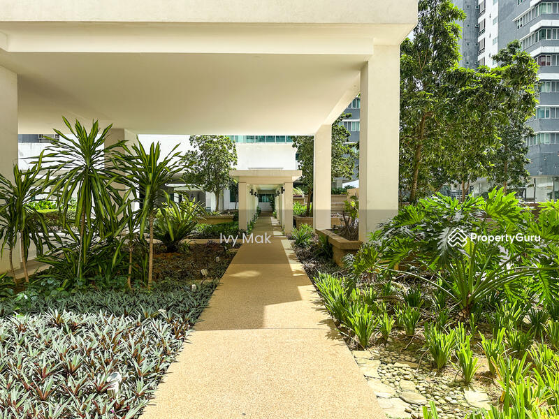 Untuk Dijual - The Regina