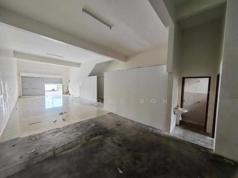 Shop / Office for Rent in Taman Scientex Pasir Gudang (Pasir Gudang) - Desmond Bong - Interior - PropertyGuru.com.my