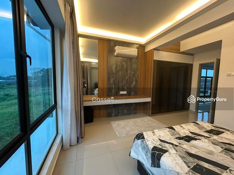 For Sale - LAST 3 unit Shj Rumah 3 Tingkat Eksklusif di Shah Alam Kurang Jam, Terus Sampai Kerja