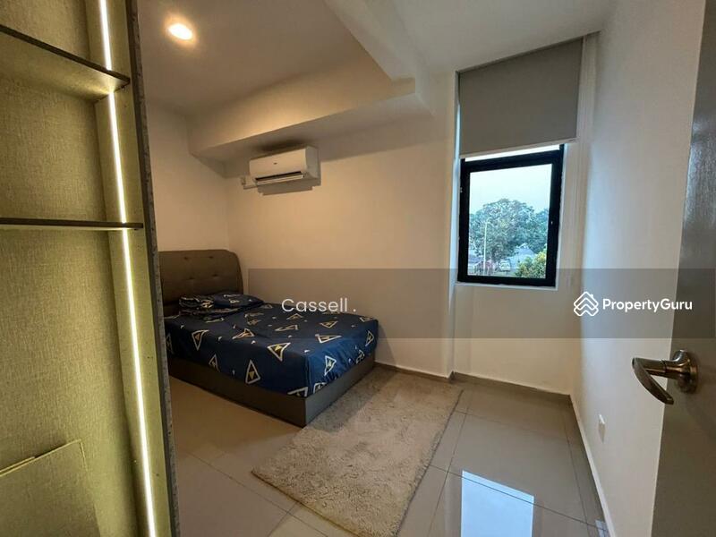 For Sale - LAST 3 unit Shj Rumah 3 Tingkat Eksklusif di Shah Alam Kurang Jam, Terus Sampai Kerja