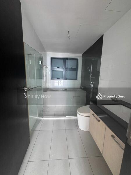 Pangsapuri untuk Dijual di Molek Pine 4 - Shirley Haw - PropertyGuru.com.my