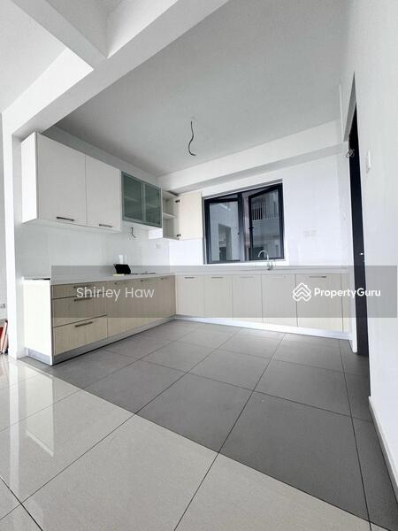 Pangsapuri untuk Dijual di Molek Pine 4 - Shirley Haw - PropertyGuru.com.my