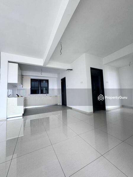 Pangsapuri untuk Dijual di Molek Pine 4 - Shirley Haw - PropertyGuru.com.my
