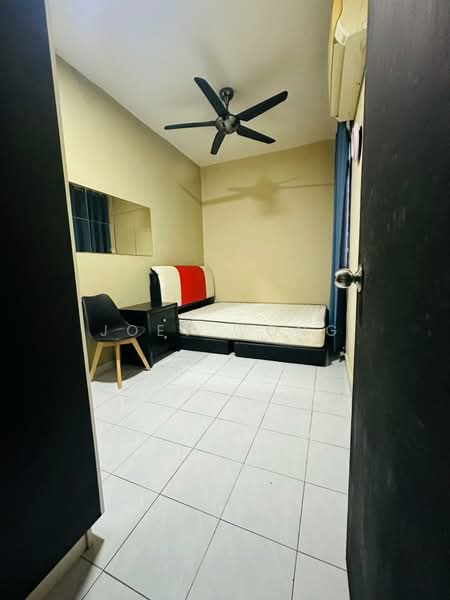 Flat for Sale at Damai Utama - Joey Wong - Bedroom - PropertyGuru.com.my