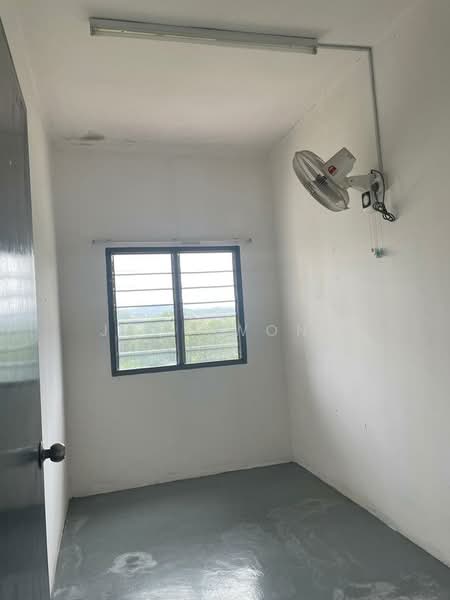 Flat for Sale at Damai Utama - Joey Wong - Interior - PropertyGuru.com.my