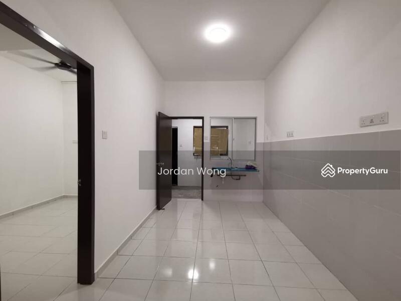 Untuk Disewa - Jalan Kaloi, Pasir Gudang