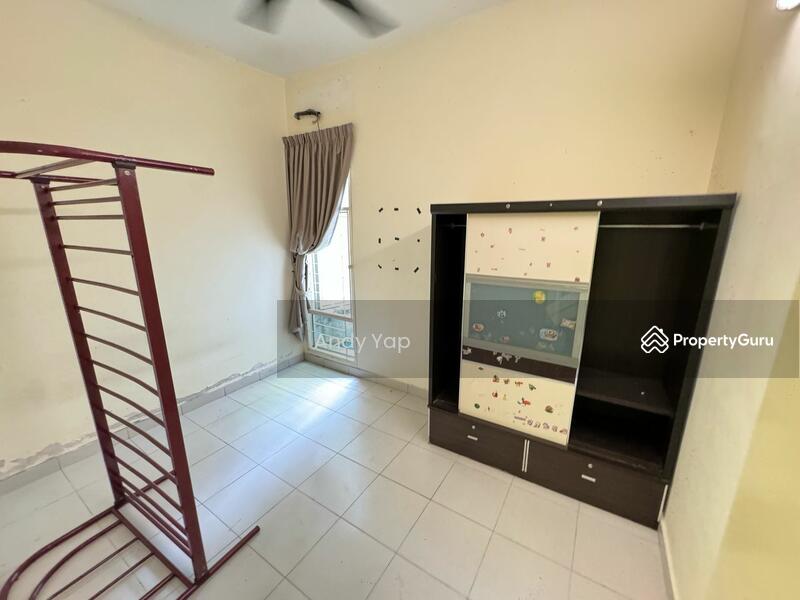 For Sale - Zara O-Lot Bungalow
