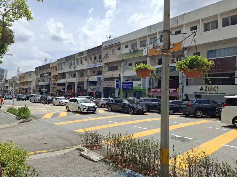 Kedai / Pejabat untuk Dijual di SS 21, Damansara Utama (Petaling Jaya) - FC Wong - Exterior - PropertyGuru.com.my