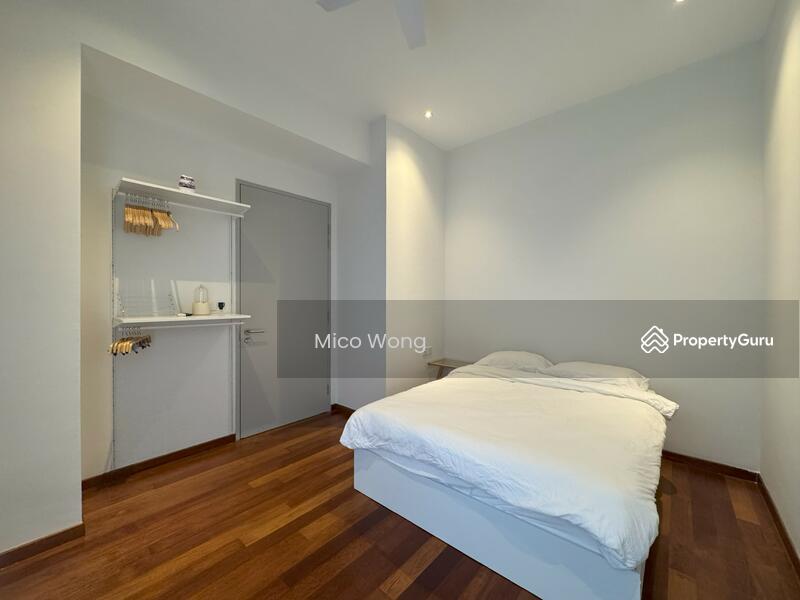 For Rent - Sapphire Paradigm