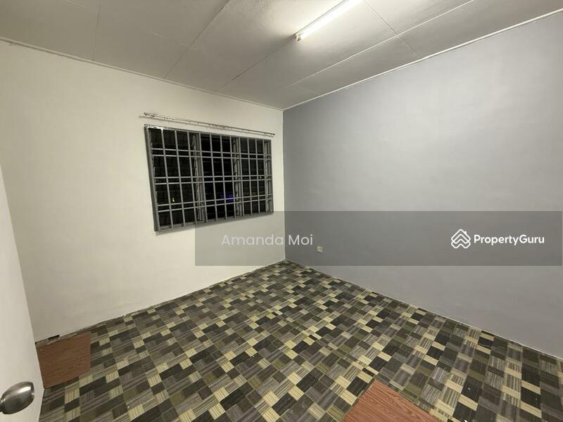 For Rent - Molek Moleks