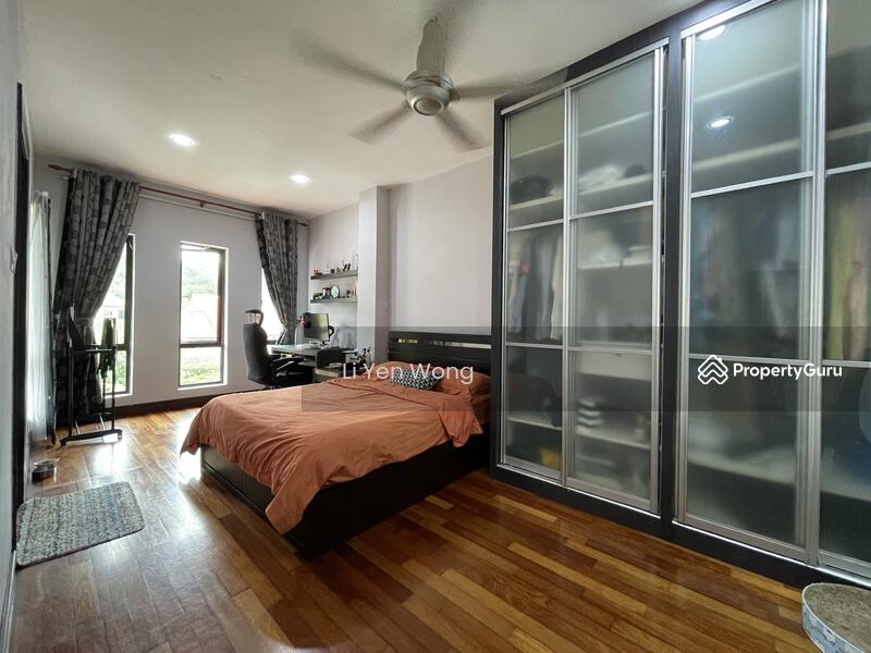 For Sale - RIVERVIEW