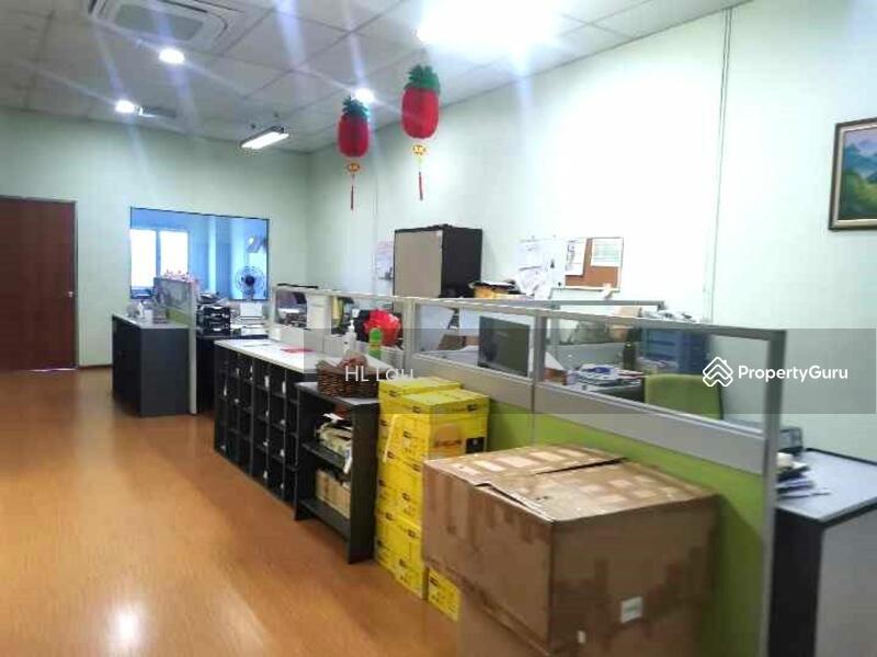 For Sale - 2.5 Storey Shop Office with basement 22' x 75' @ Puchong Gateway