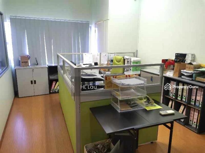 For Sale - 2.5 Storey Shop Office with basement 22' x 75' @ Puchong Gateway