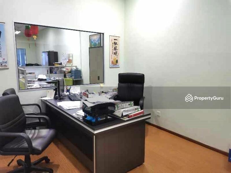 For Sale - 2.5 Storey Shop Office with basement 22' x 75' @ Puchong Gateway